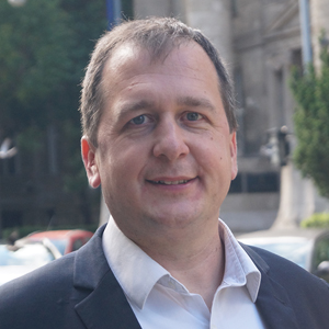 Virginiában már alkalmazzák: mennyiben térnek el az emberi és a gépi bírósági döntések? / az Ügyvéd Podcast 52. adása Virginiában már alkalmazzák: mennyiben térnek el az emberi és a gépi bírósági döntések? / az Ügyvéd Podcast 52. adása